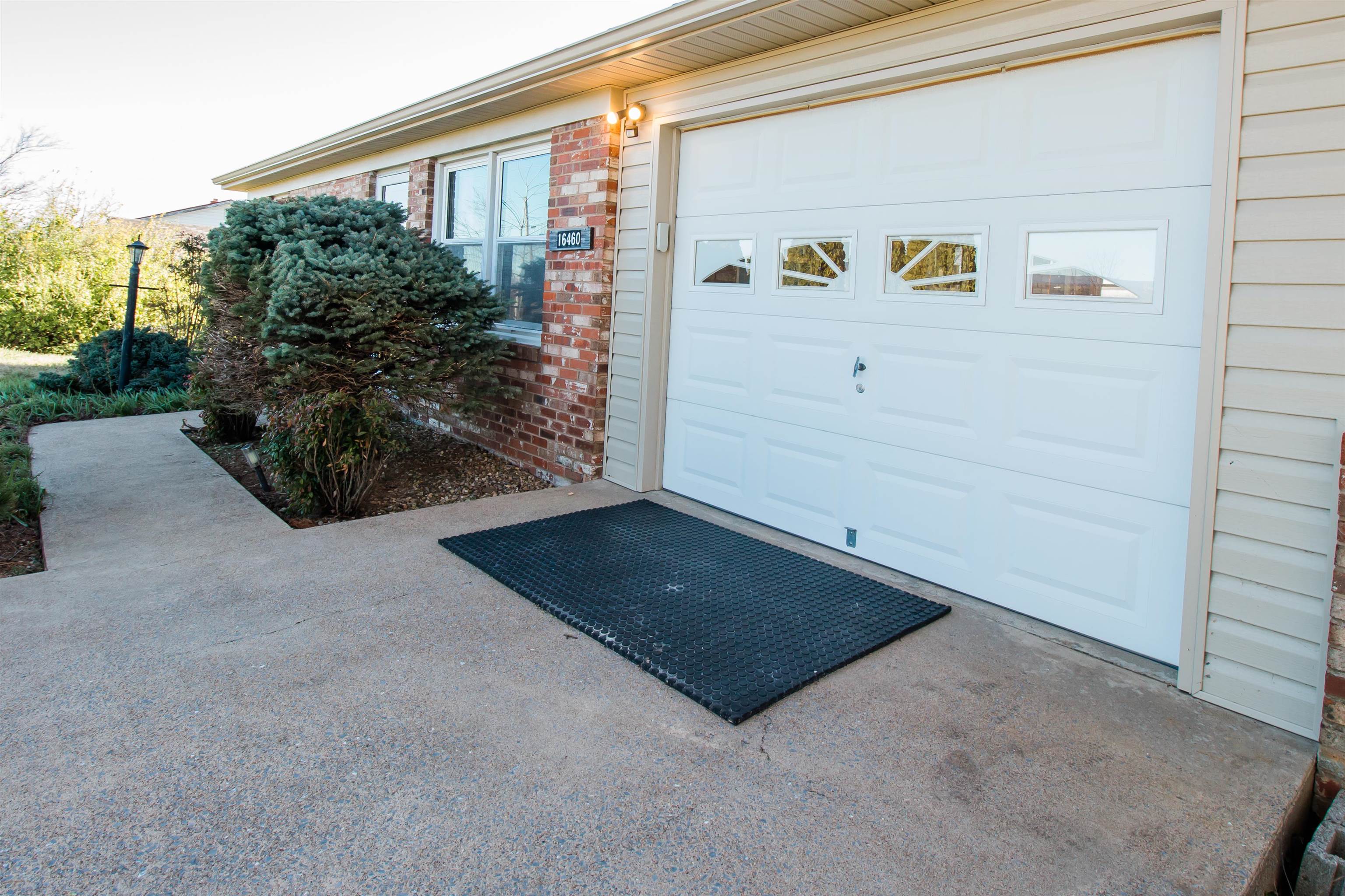 16460 FORESTVILLE RD