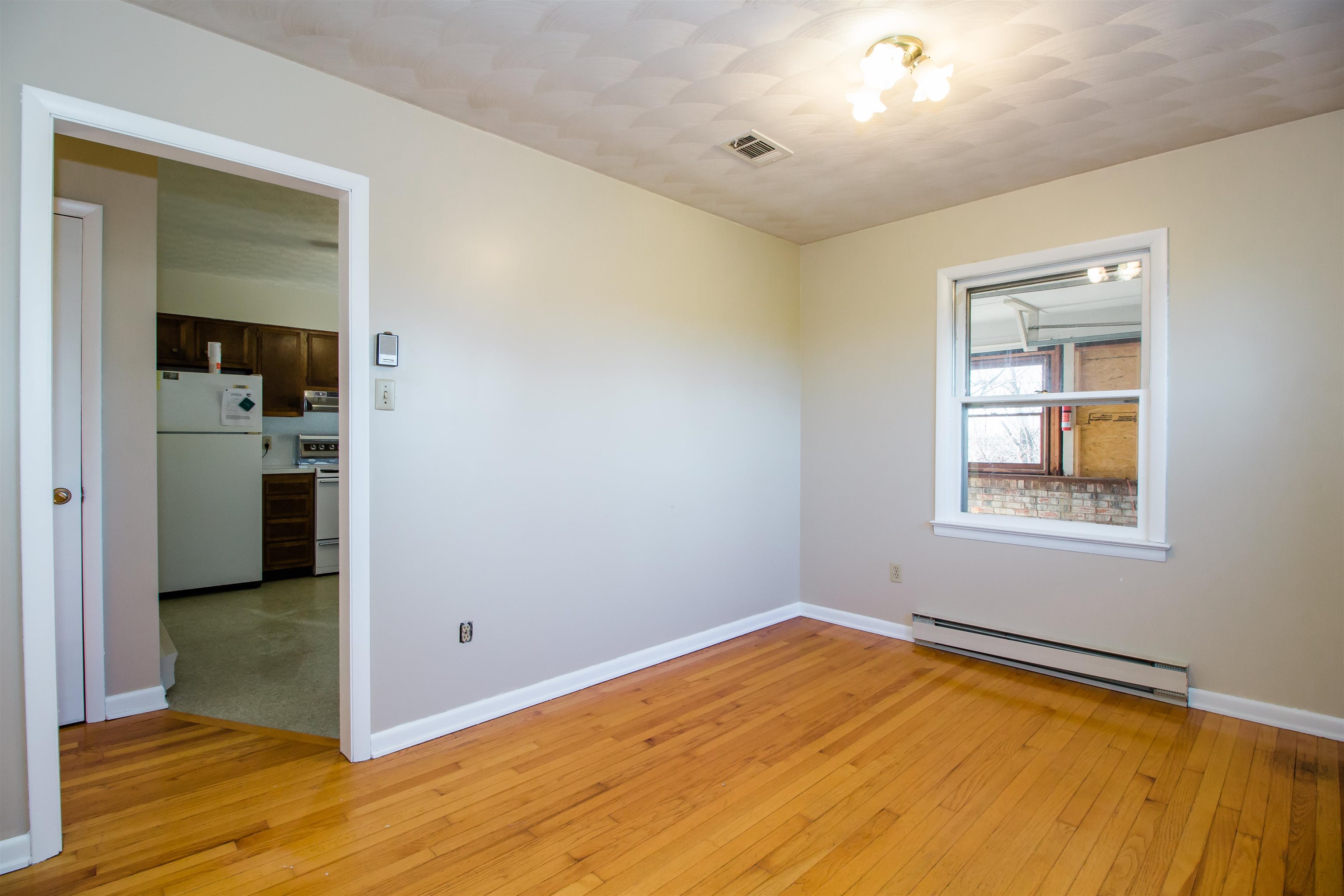 16460 FORESTVILLE RD