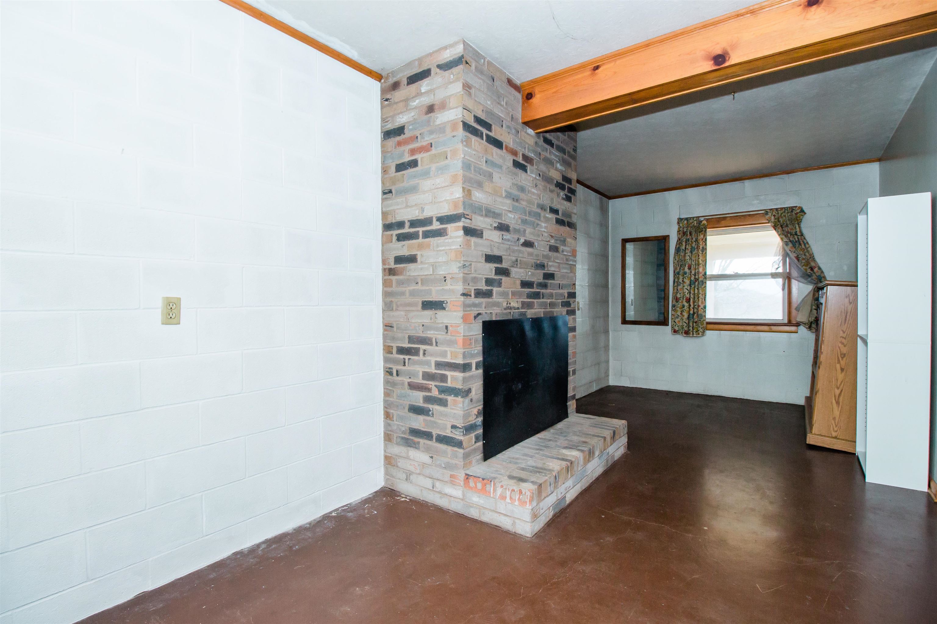 16460 FORESTVILLE RD