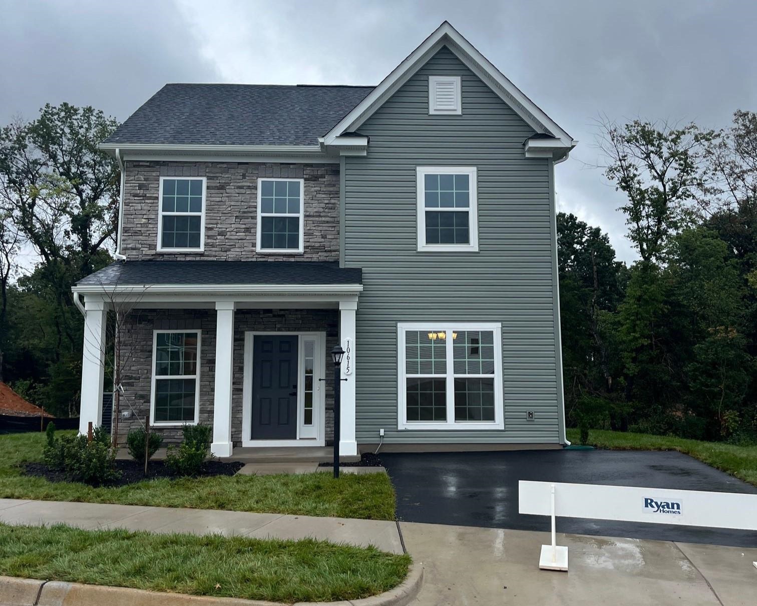 10615 WHISPERING PINE LN