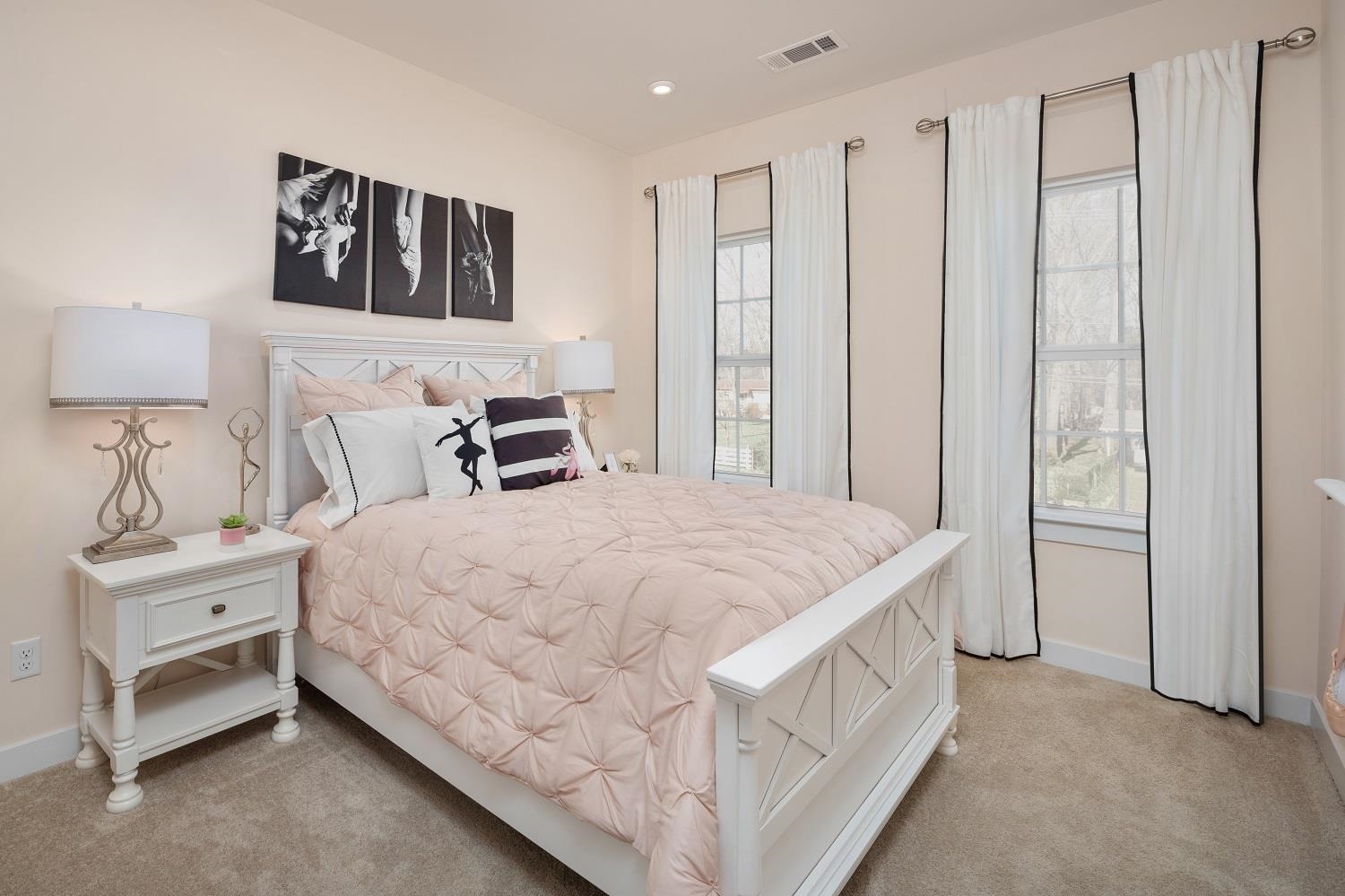 10615 WHISPERING PINE LN