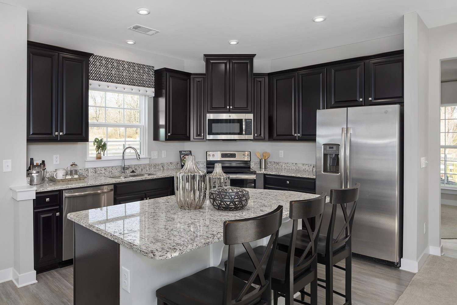 10615 WHISPERING PINE LN