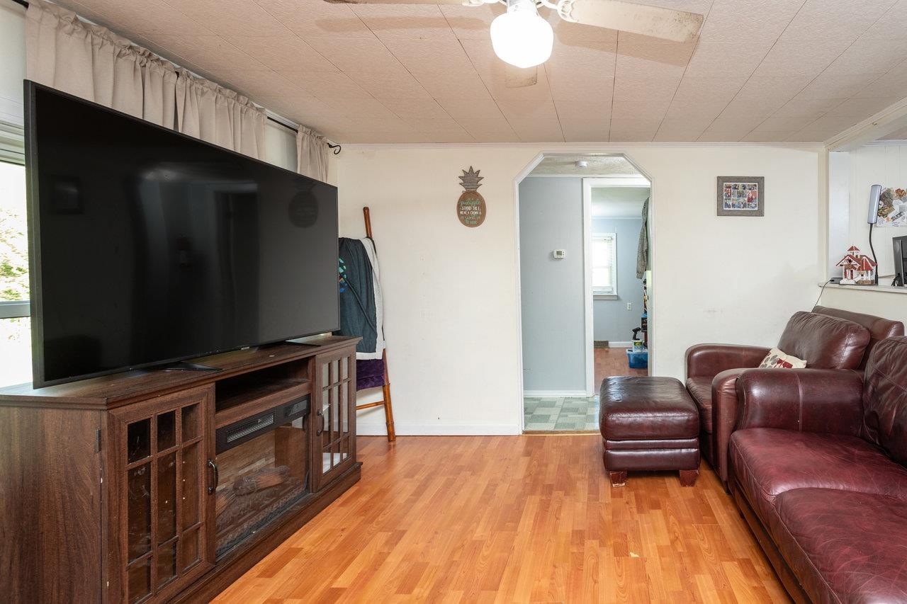 4205 MOUNTAIN FARM RD