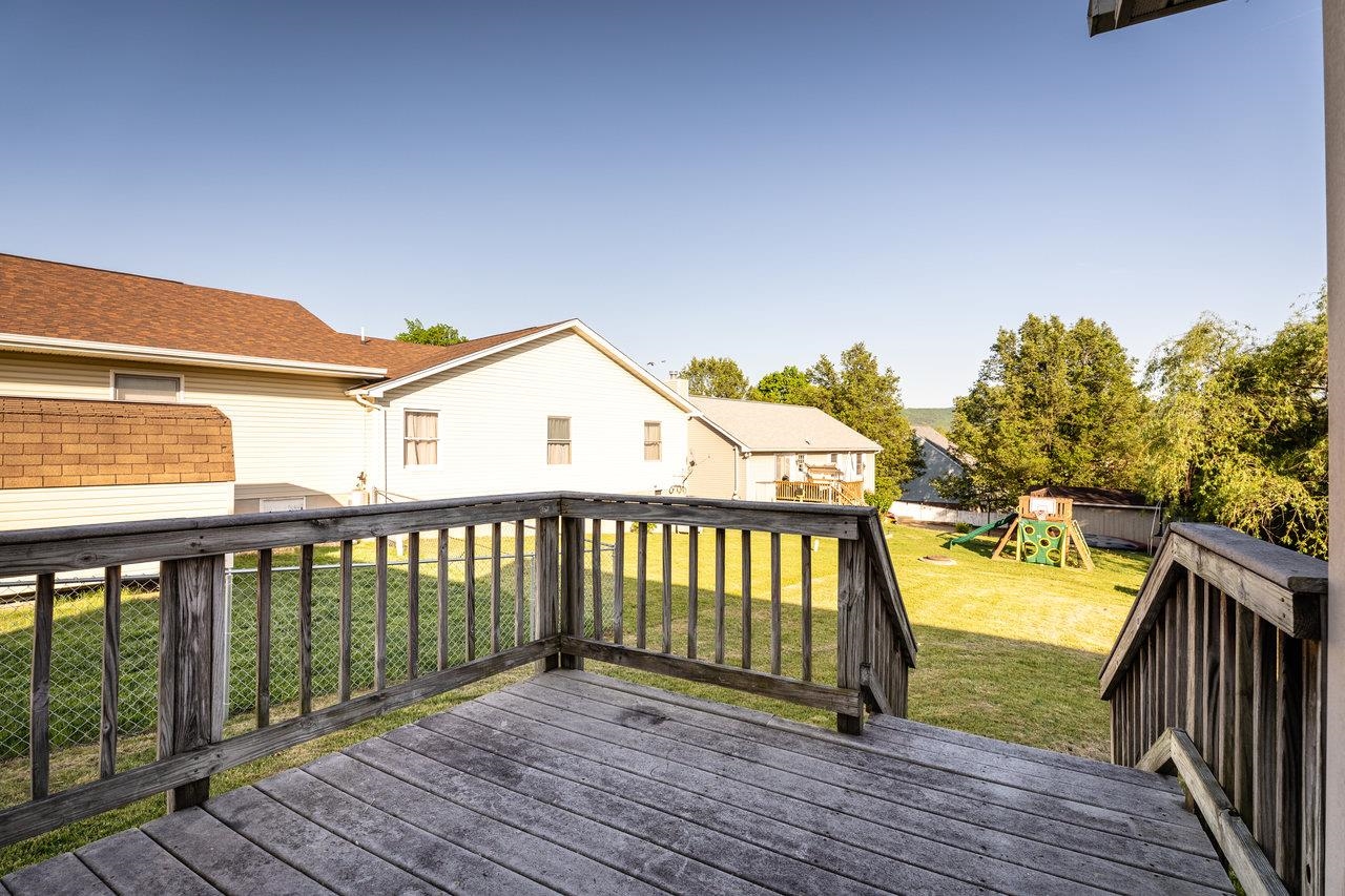 15760 MORNING DOVE LN