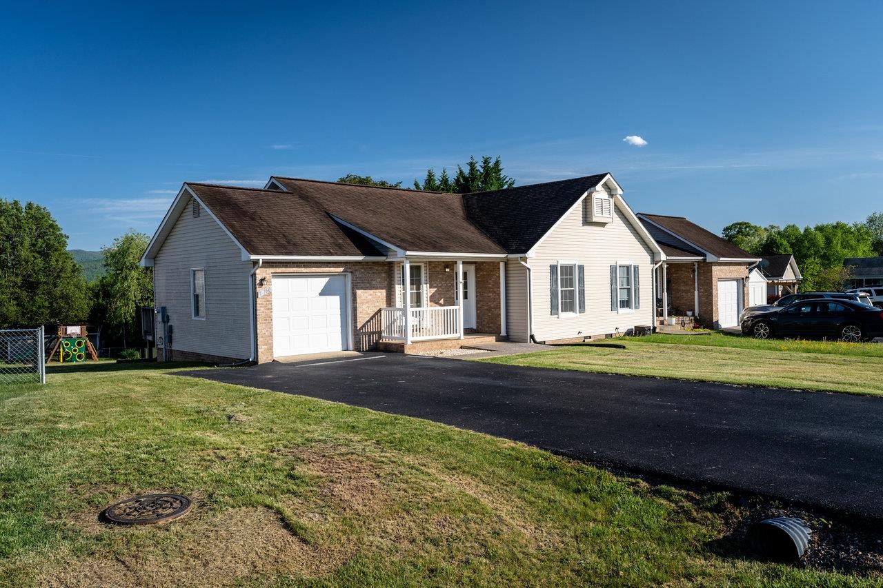 15760 MORNING DOVE LN