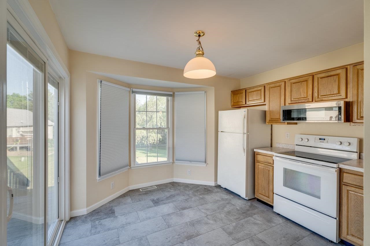 15760 MORNING DOVE LN