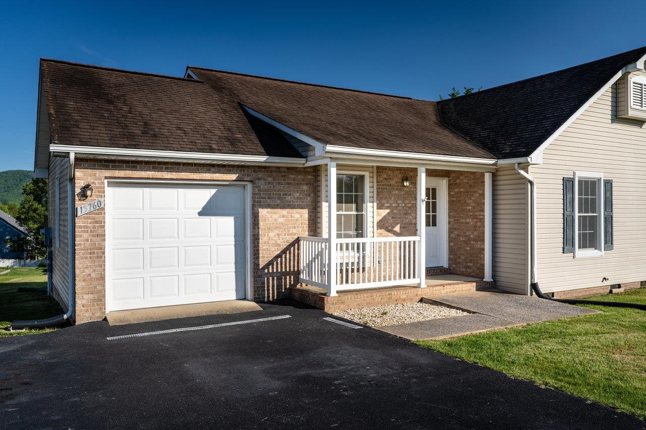 15760 MORNING DOVE LN