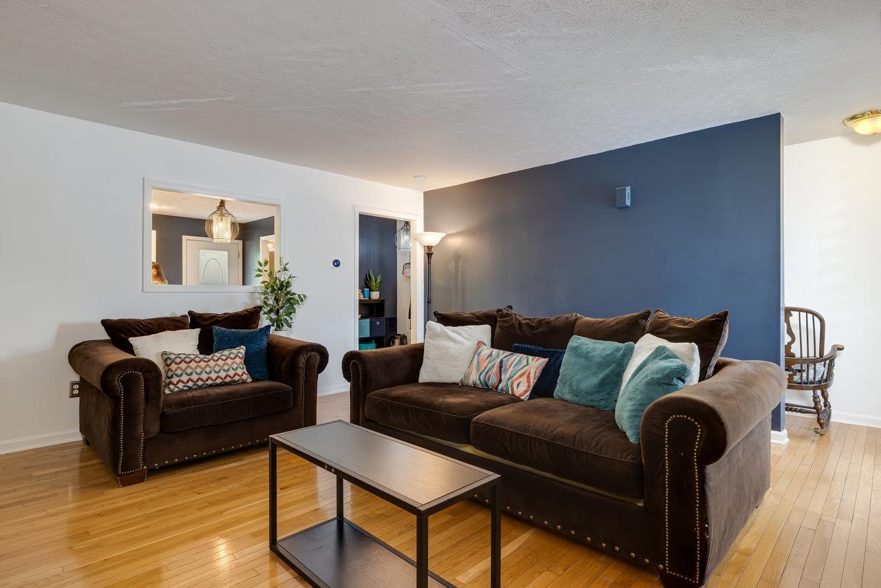 1316 VICTORIAN VILLAGE DR