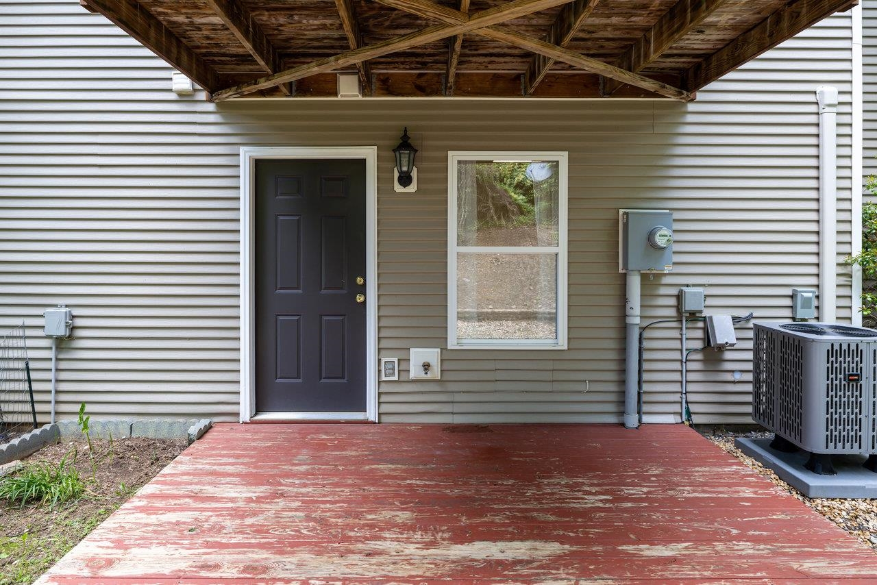 1316 VICTORIAN VILLAGE DR