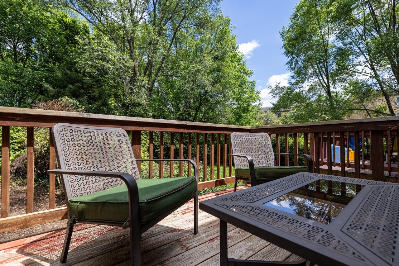 1316 VICTORIAN VILLAGE DR