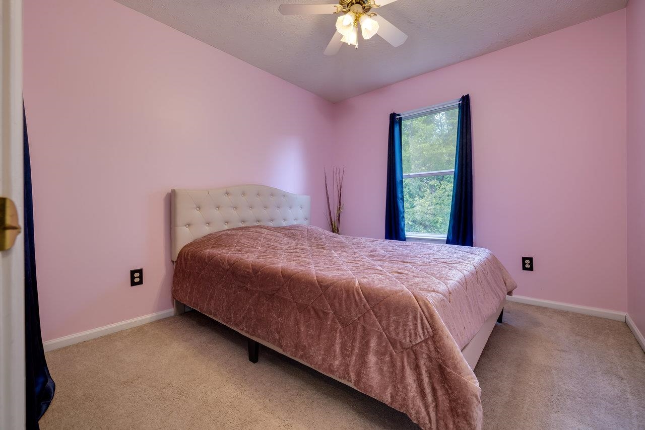 1316 VICTORIAN VILLAGE DR