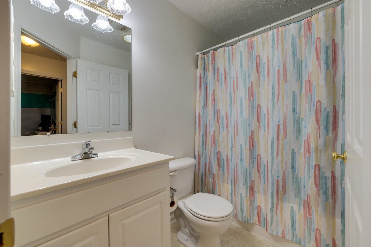 1316 VICTORIAN VILLAGE DR