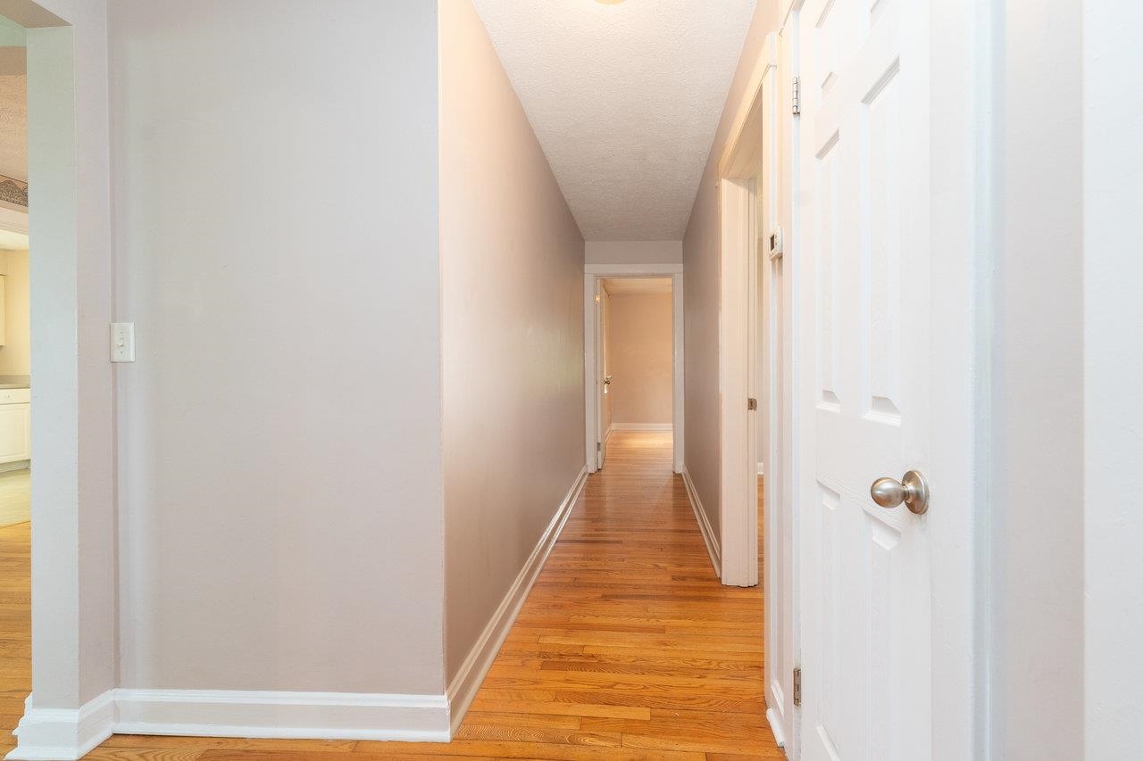 3861 S EAST SIDE HWY