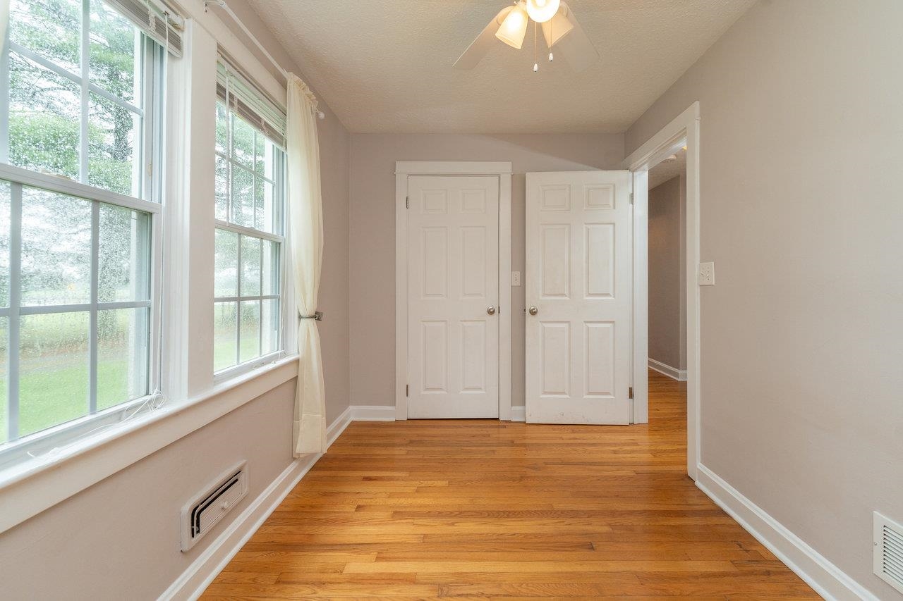 3861 S EAST SIDE HWY