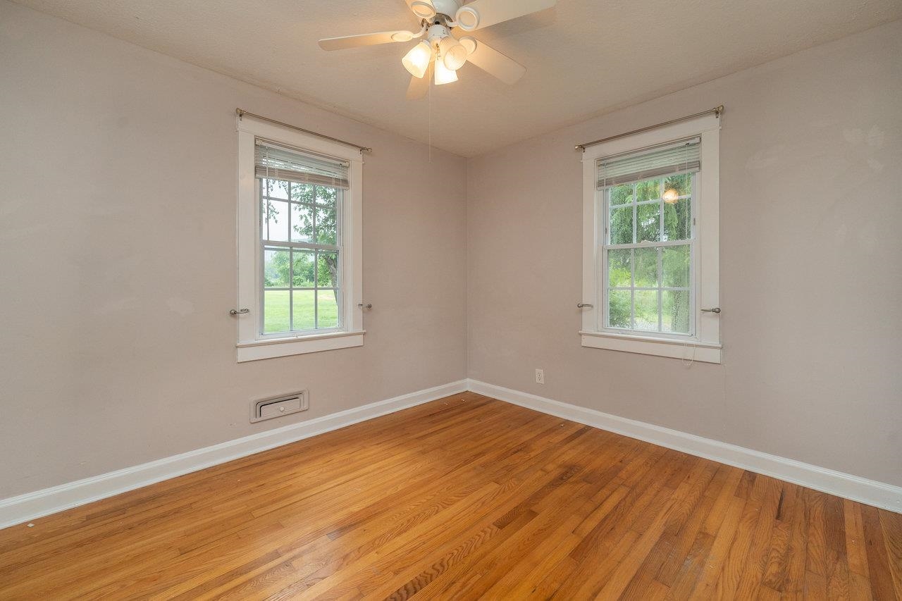 3861 S EAST SIDE HWY