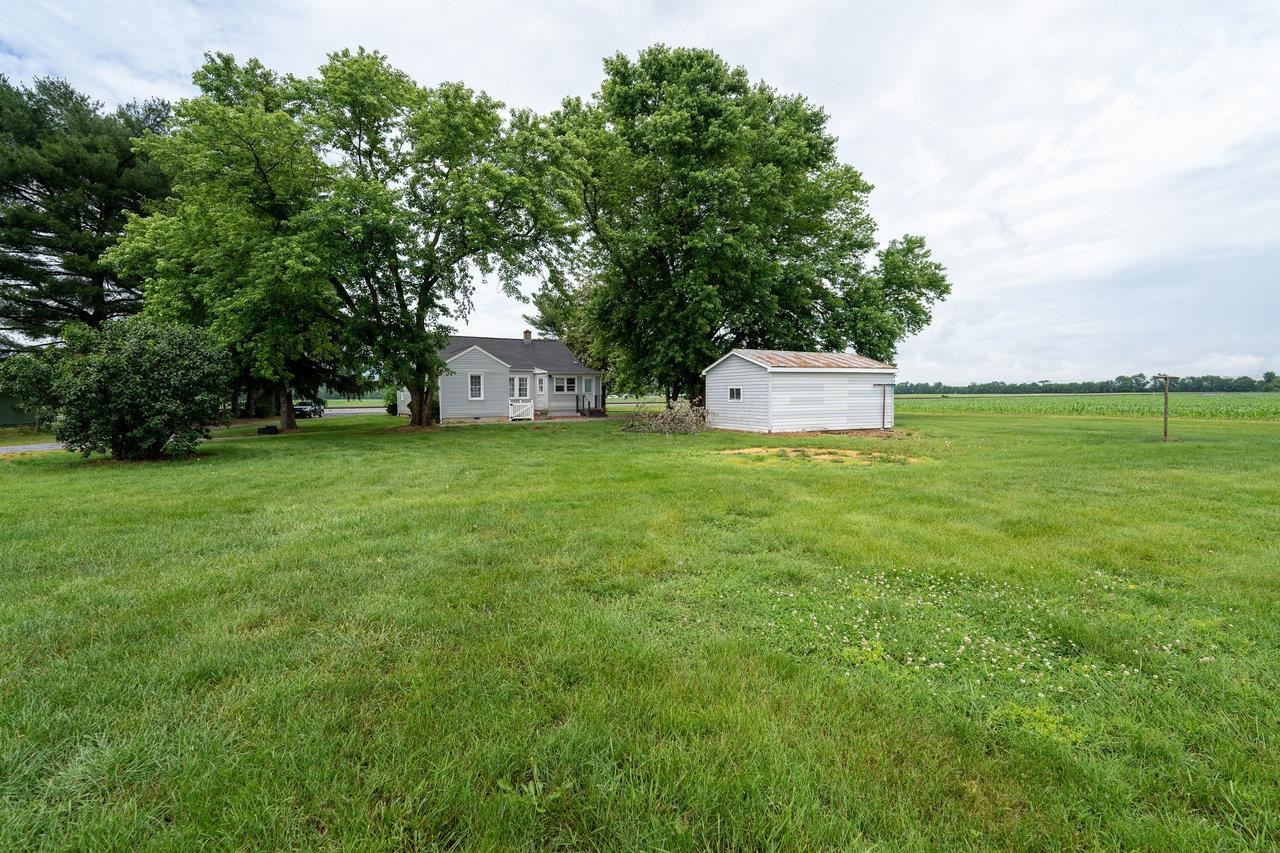 3861 S EAST SIDE HWY