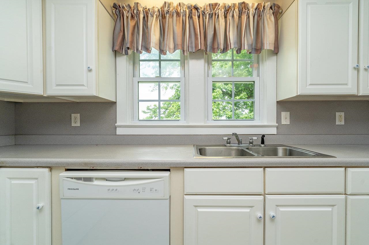 3861 S EAST SIDE HWY