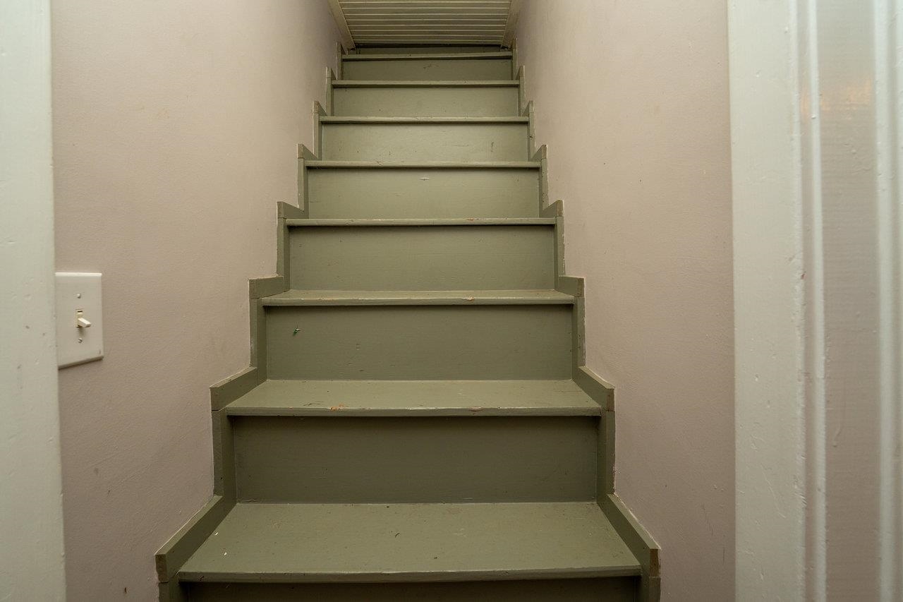 3861 S EAST SIDE HWY