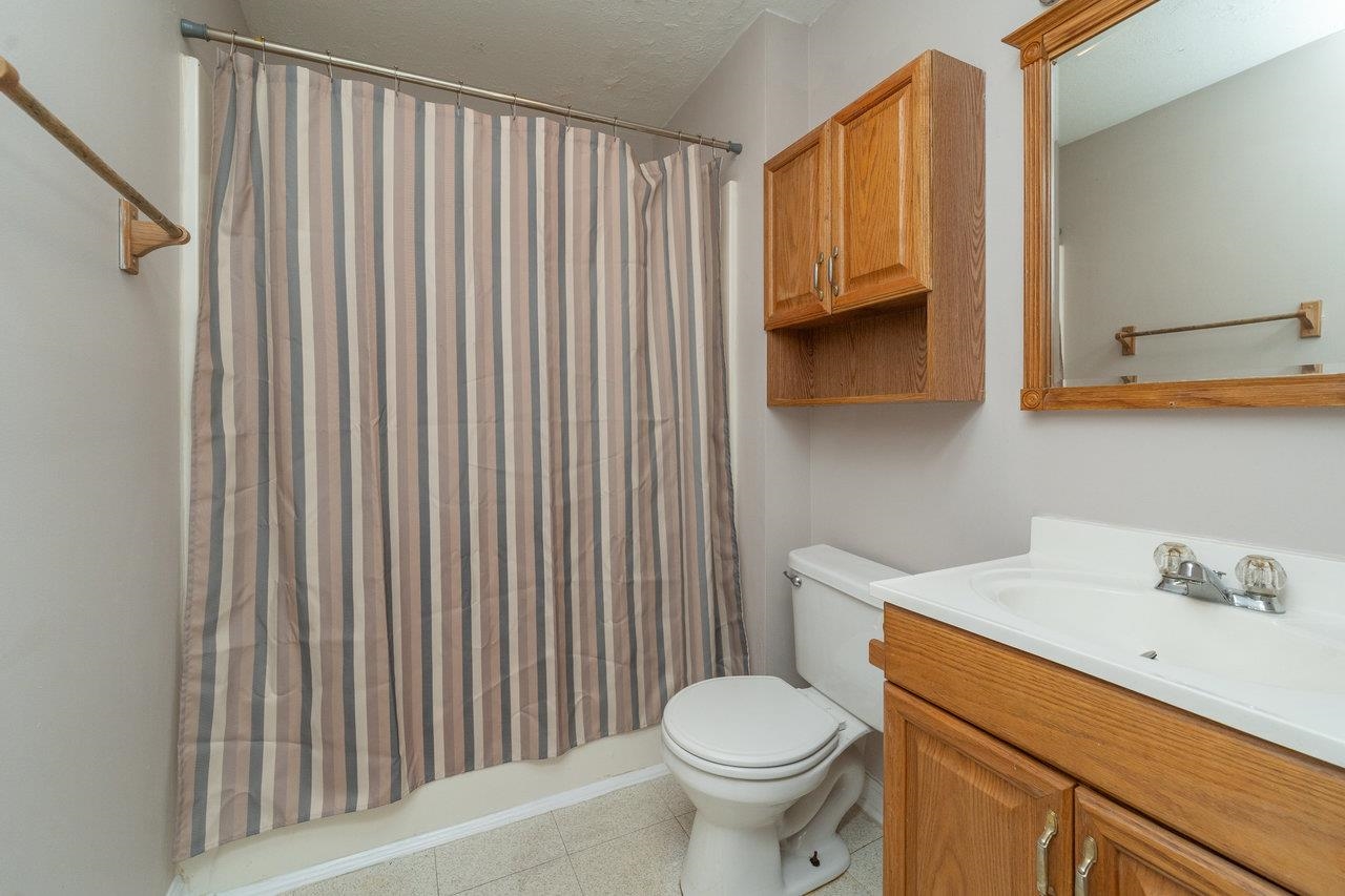 3861 S EAST SIDE HWY