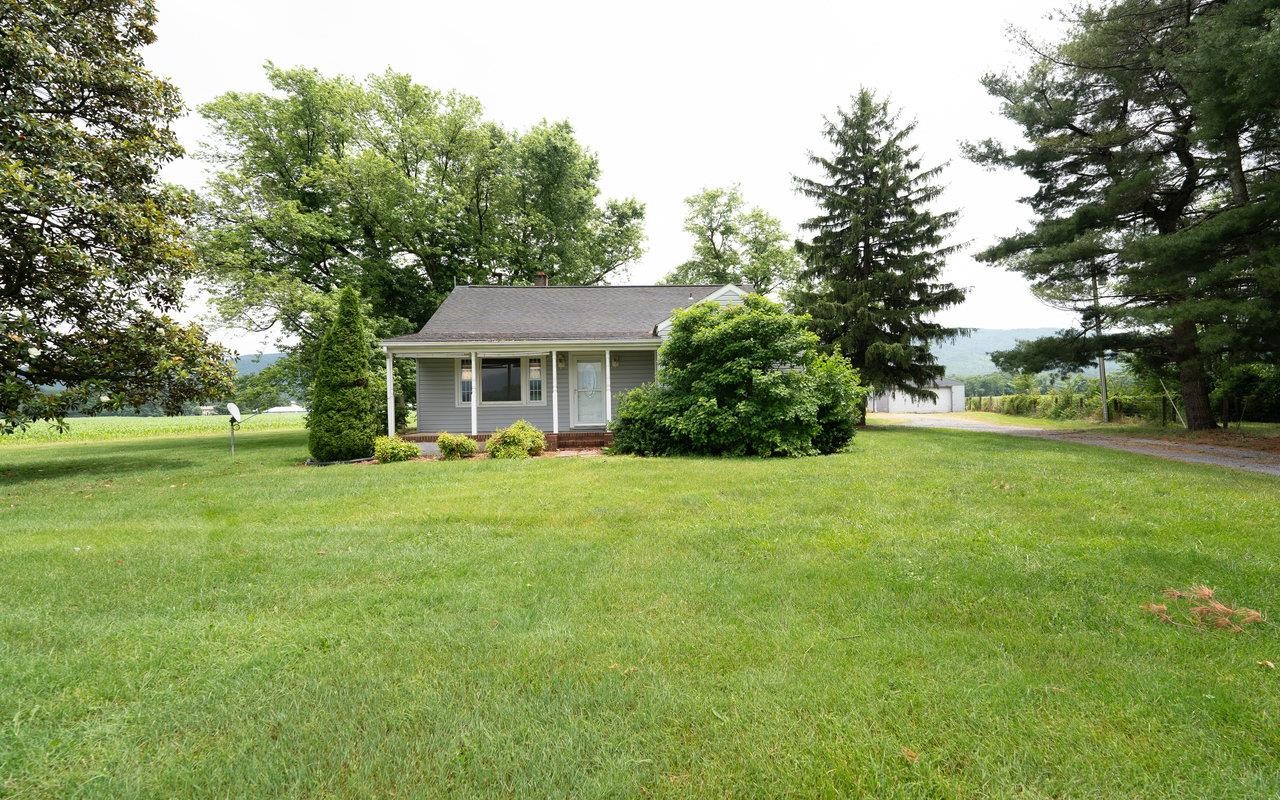 3861 S EAST SIDE HWY