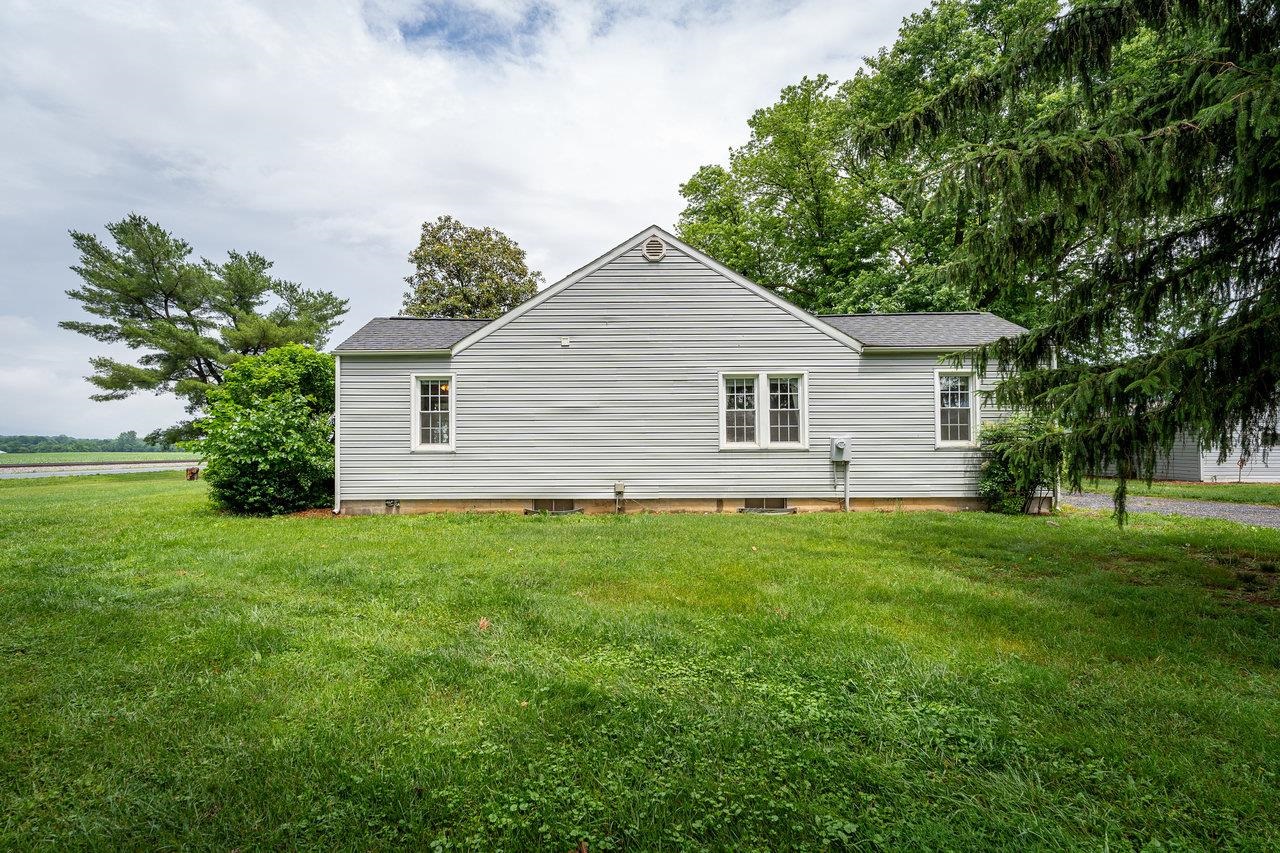 3861 S EAST SIDE HWY