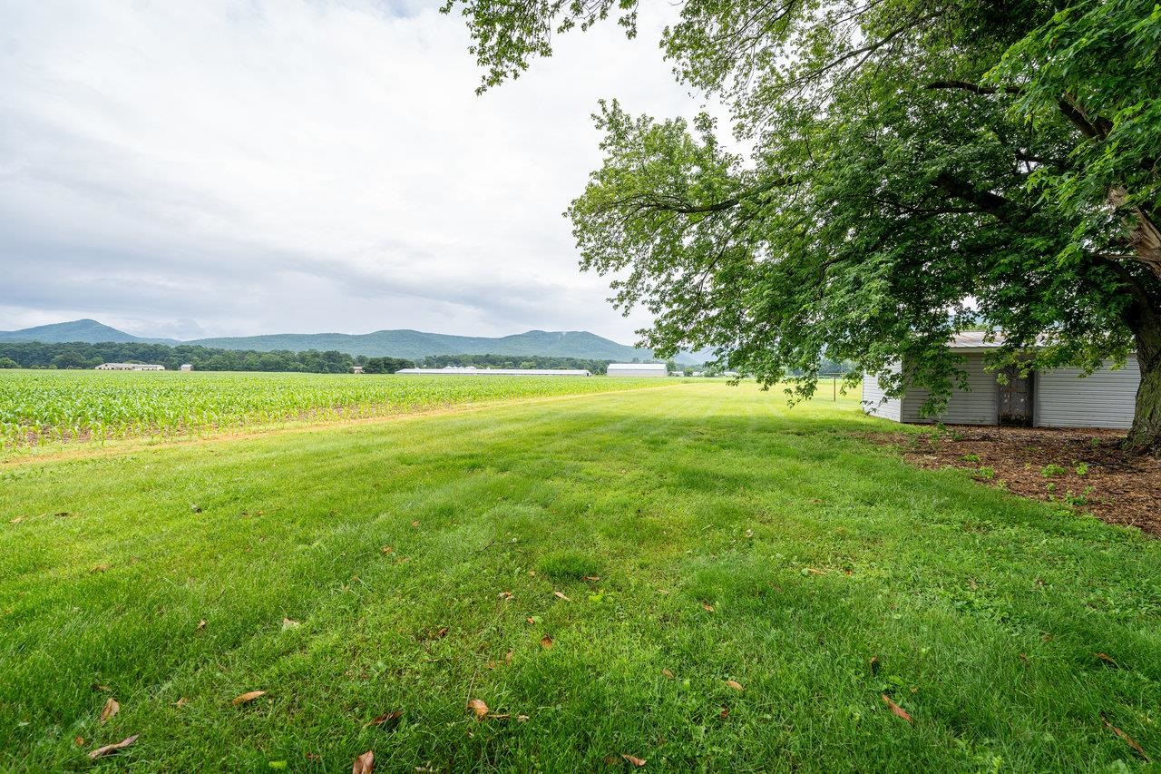 3861 S EAST SIDE HWY