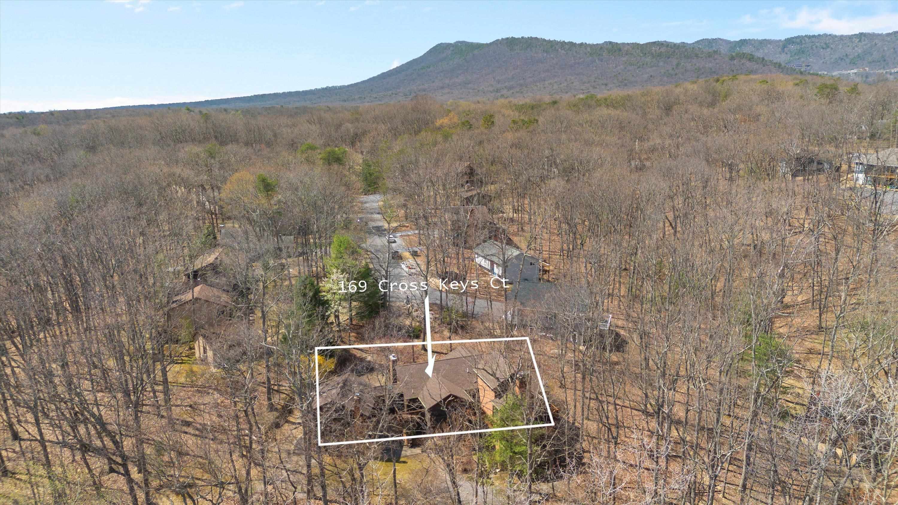 169 CROSS KEYS CT