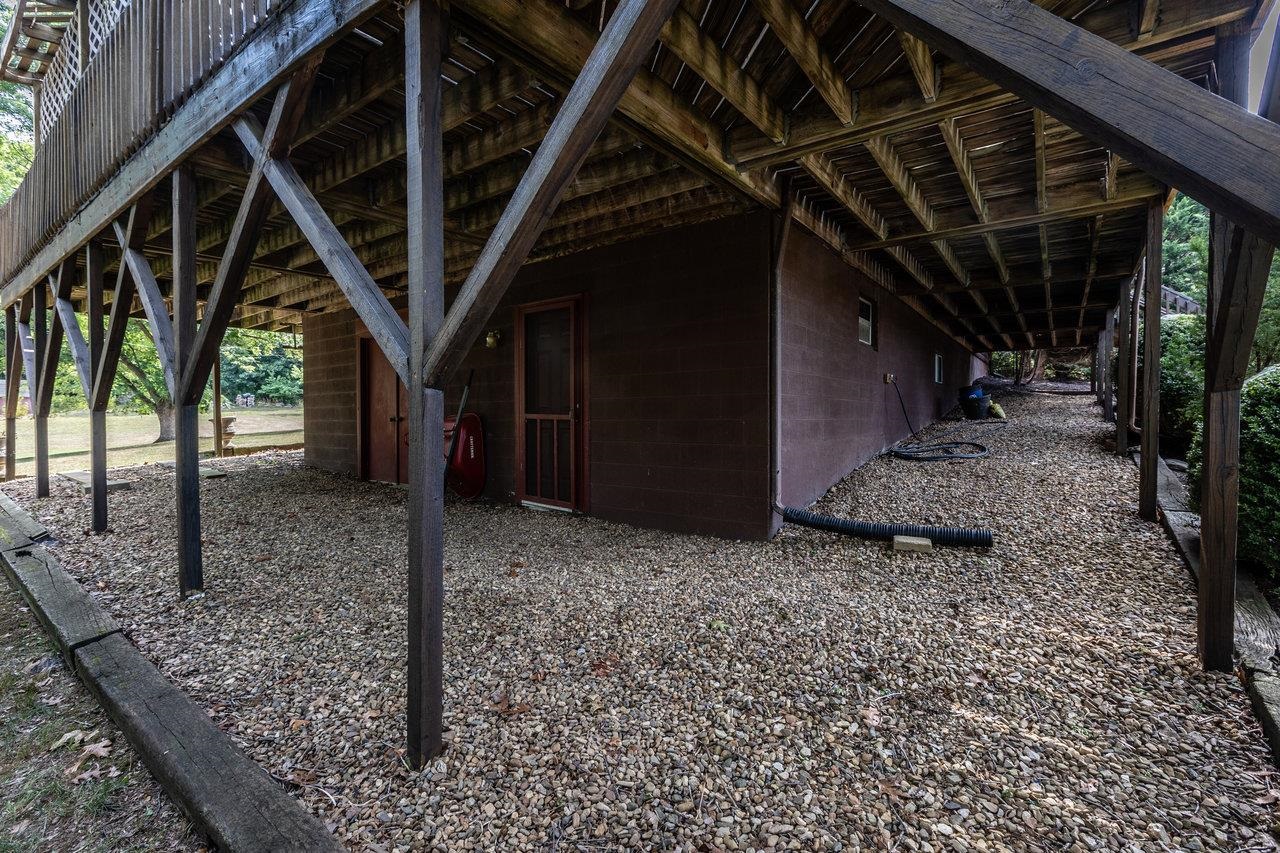 3193 TAYLOR SPRING LN