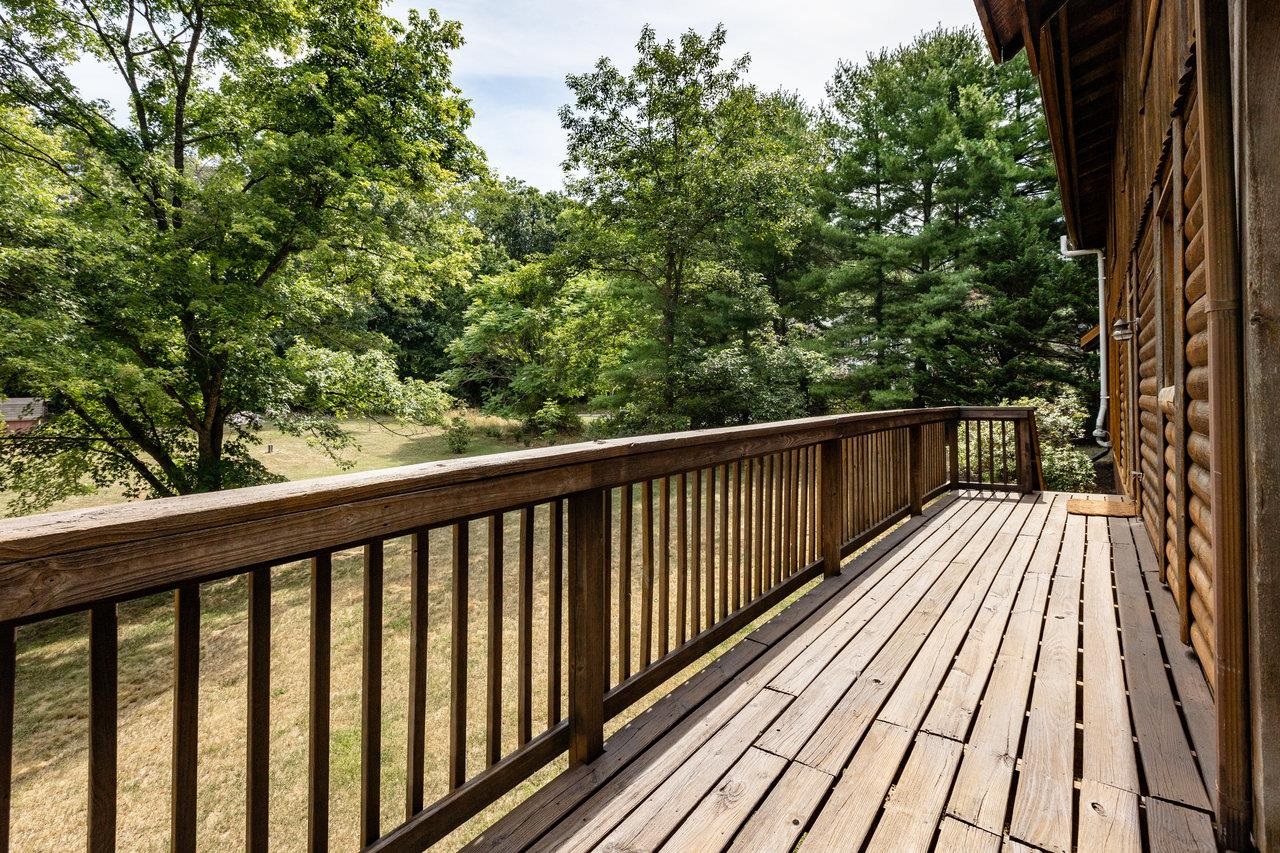 3193 TAYLOR SPRING LN