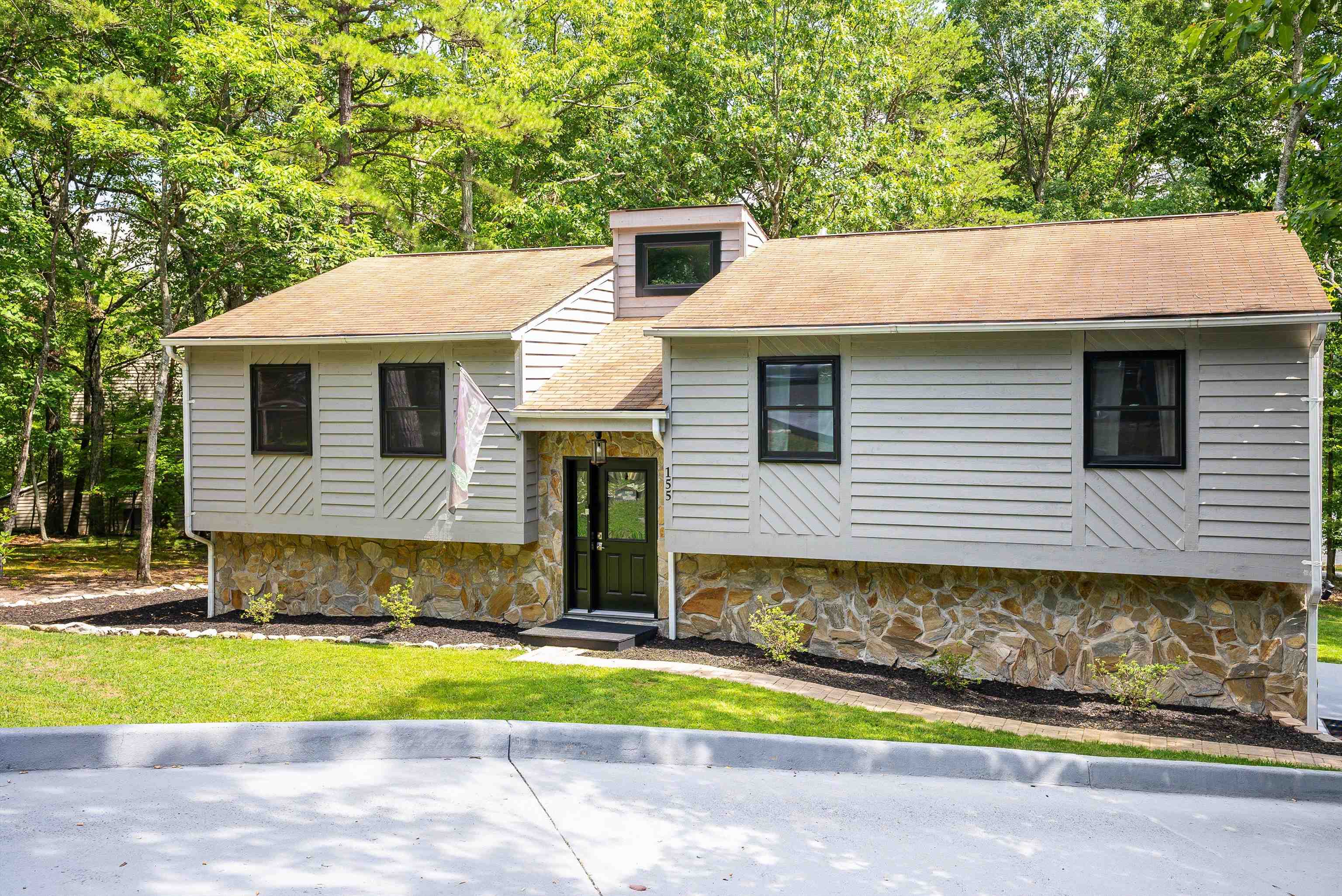 155 BETHEL LN