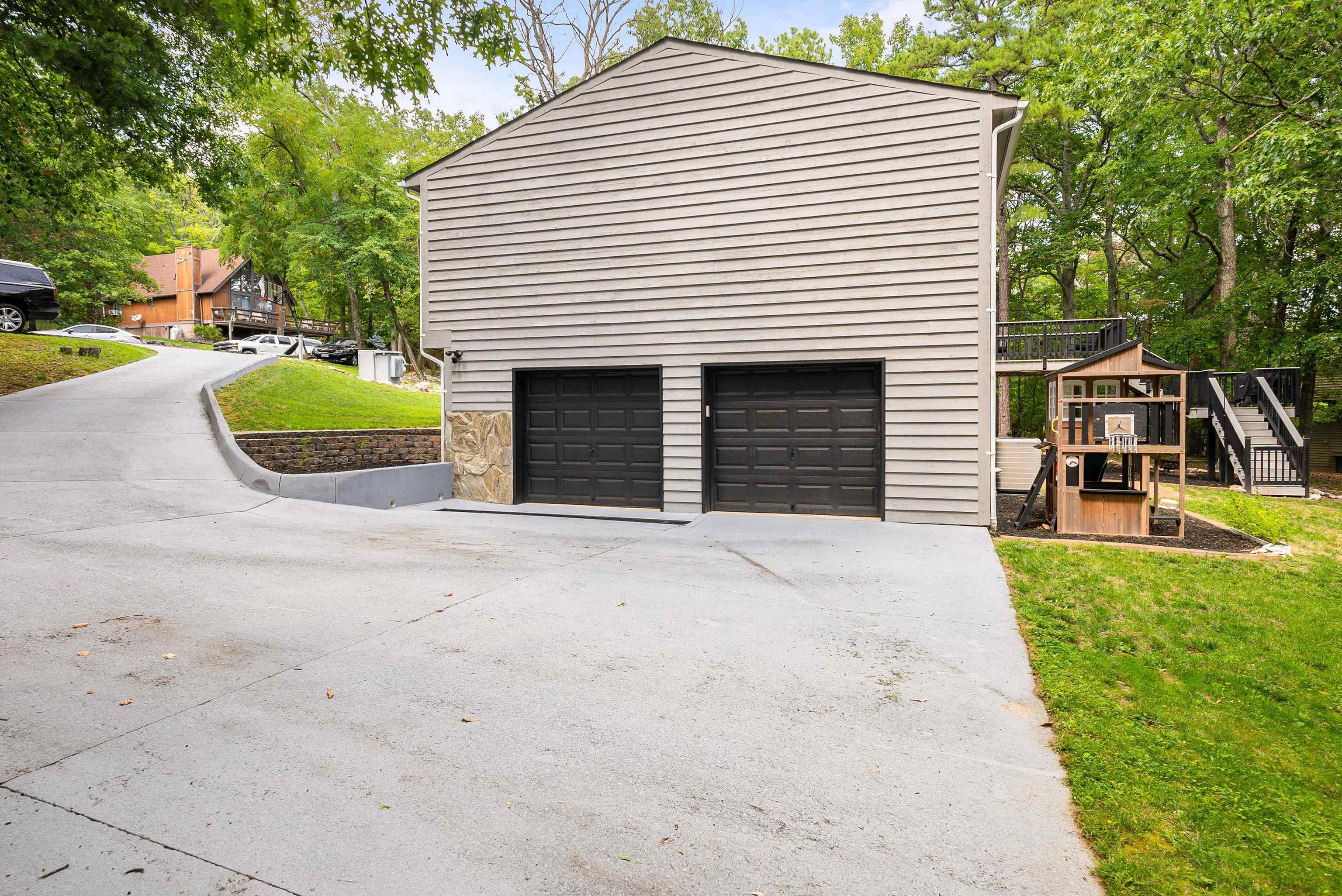 155 BETHEL LN