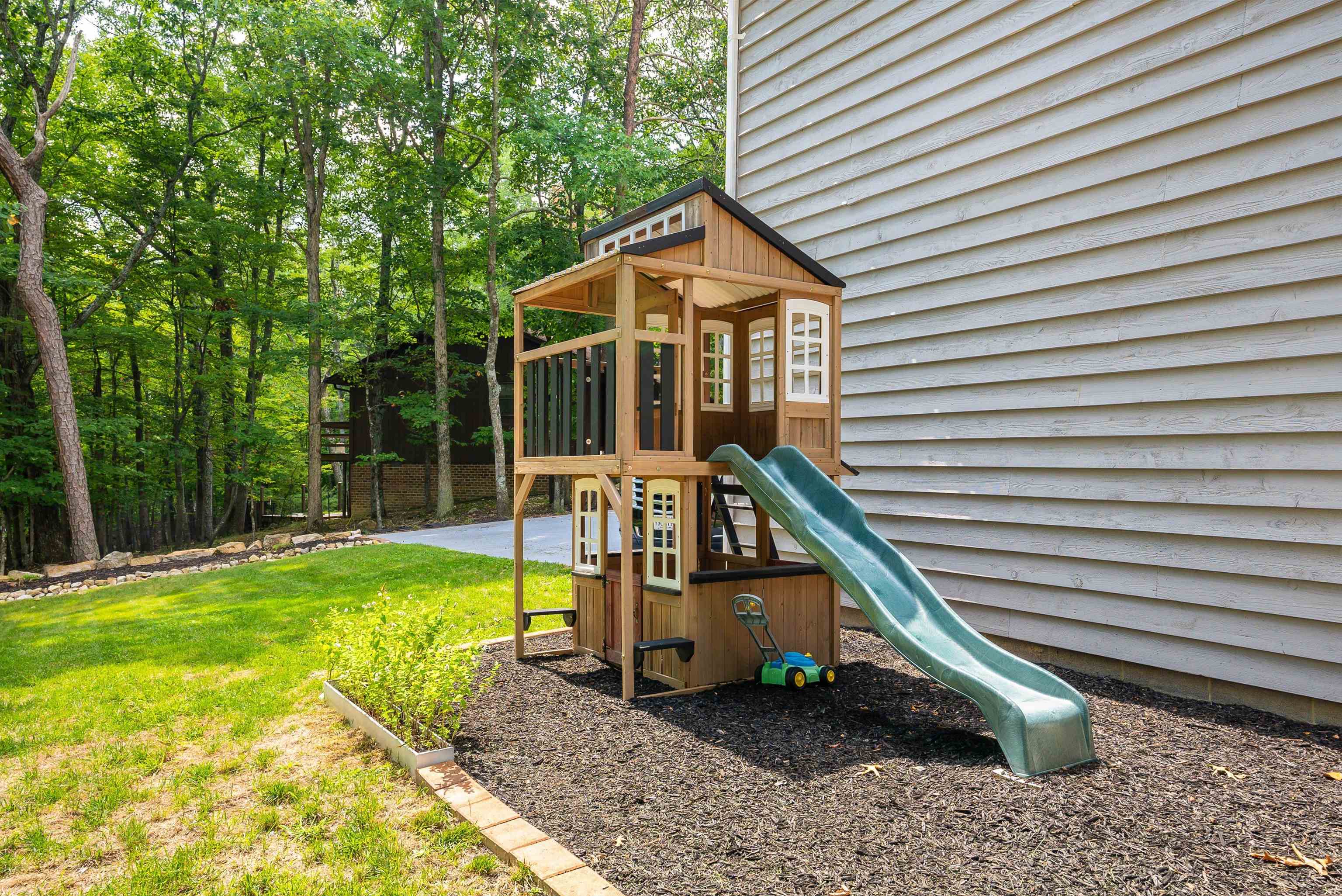 155 BETHEL LN