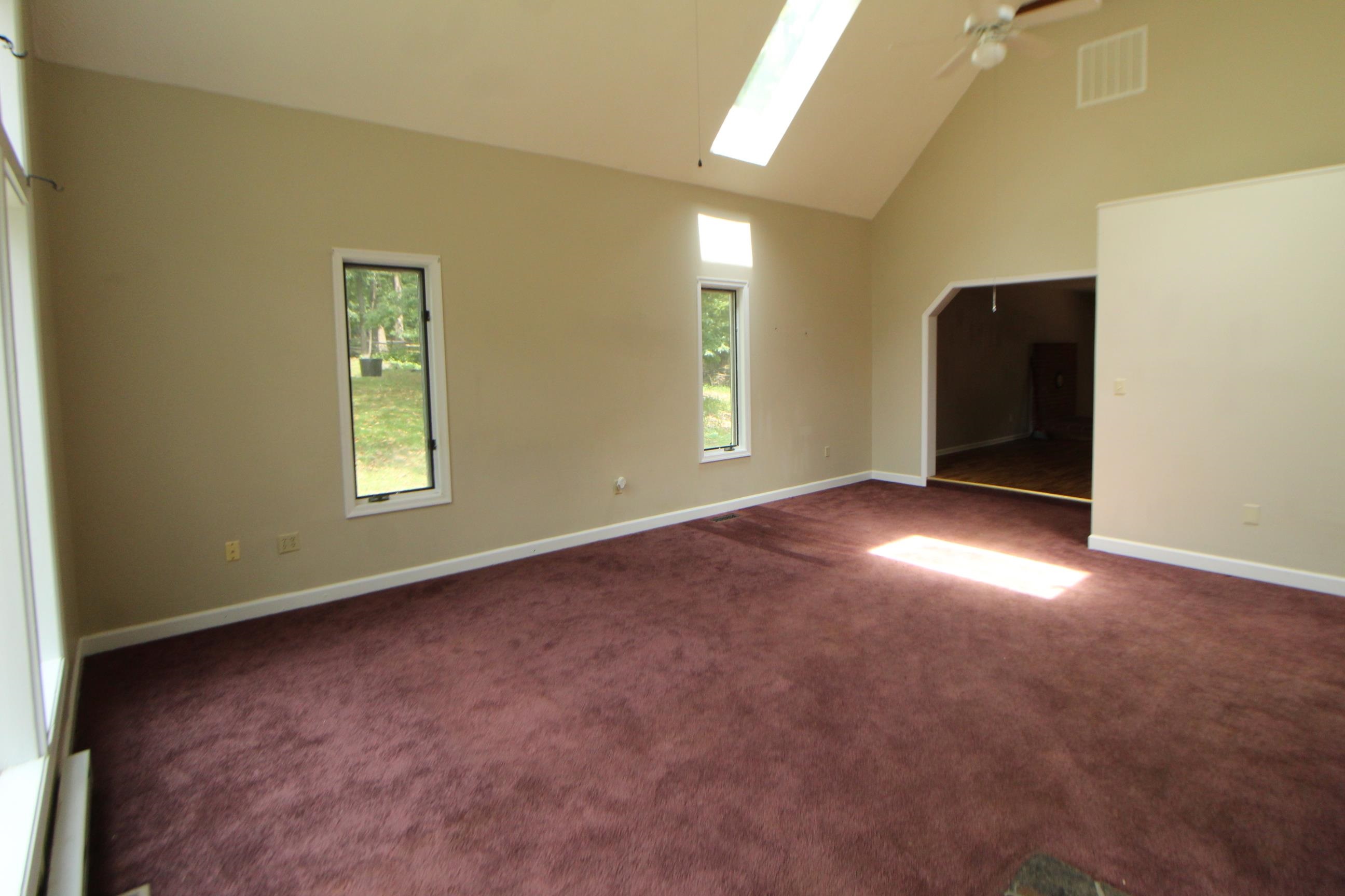 2064 HAWKSBILL RD