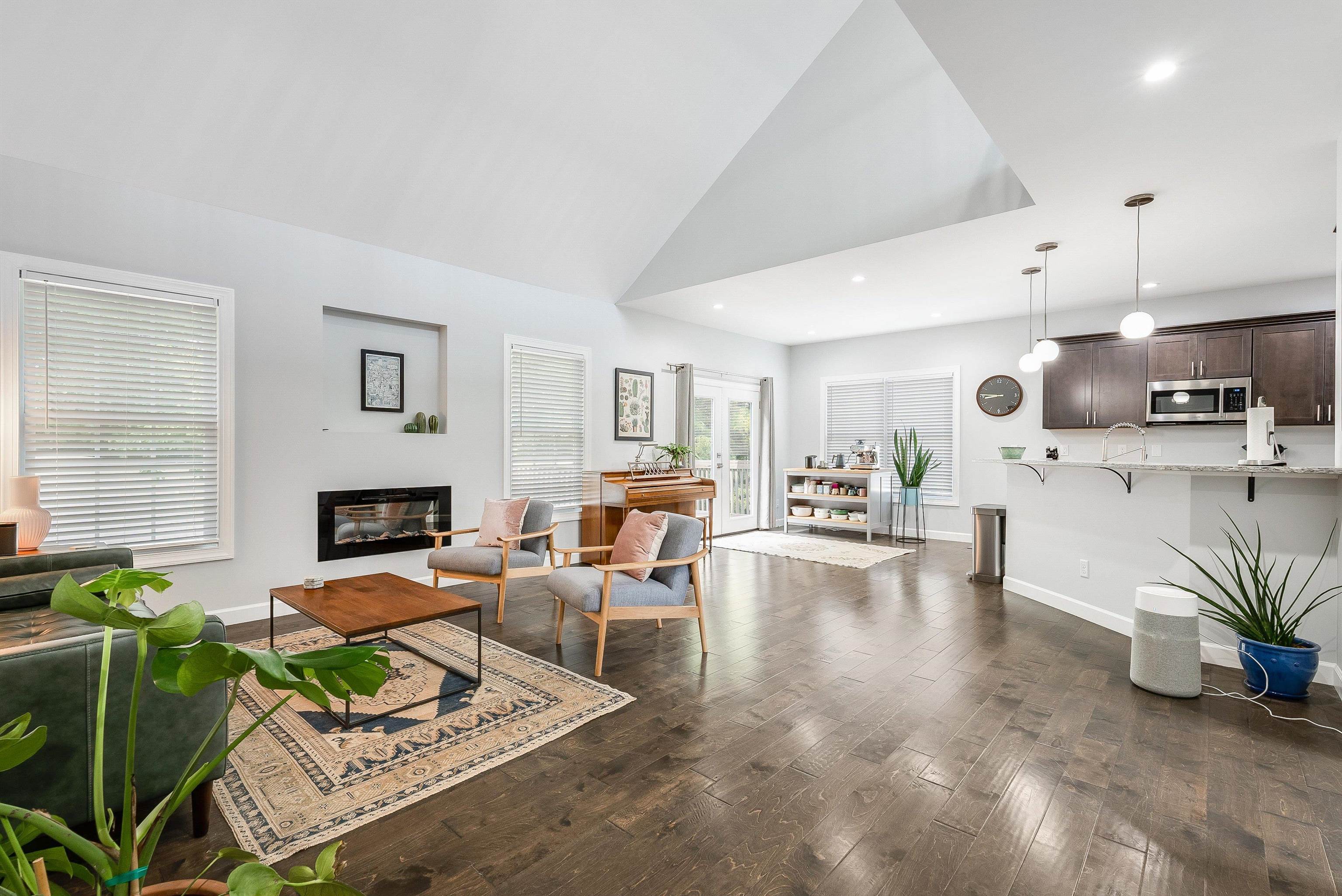 1350 LITTLE SORRELL DR