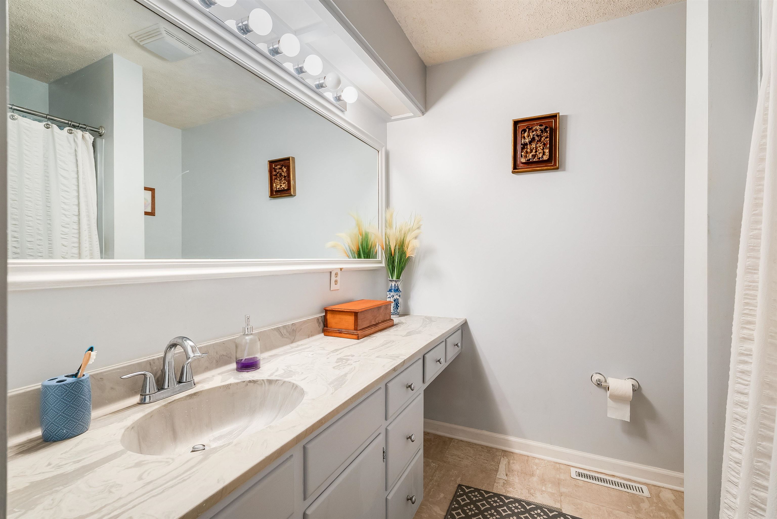 146 RHODODENDRON CT