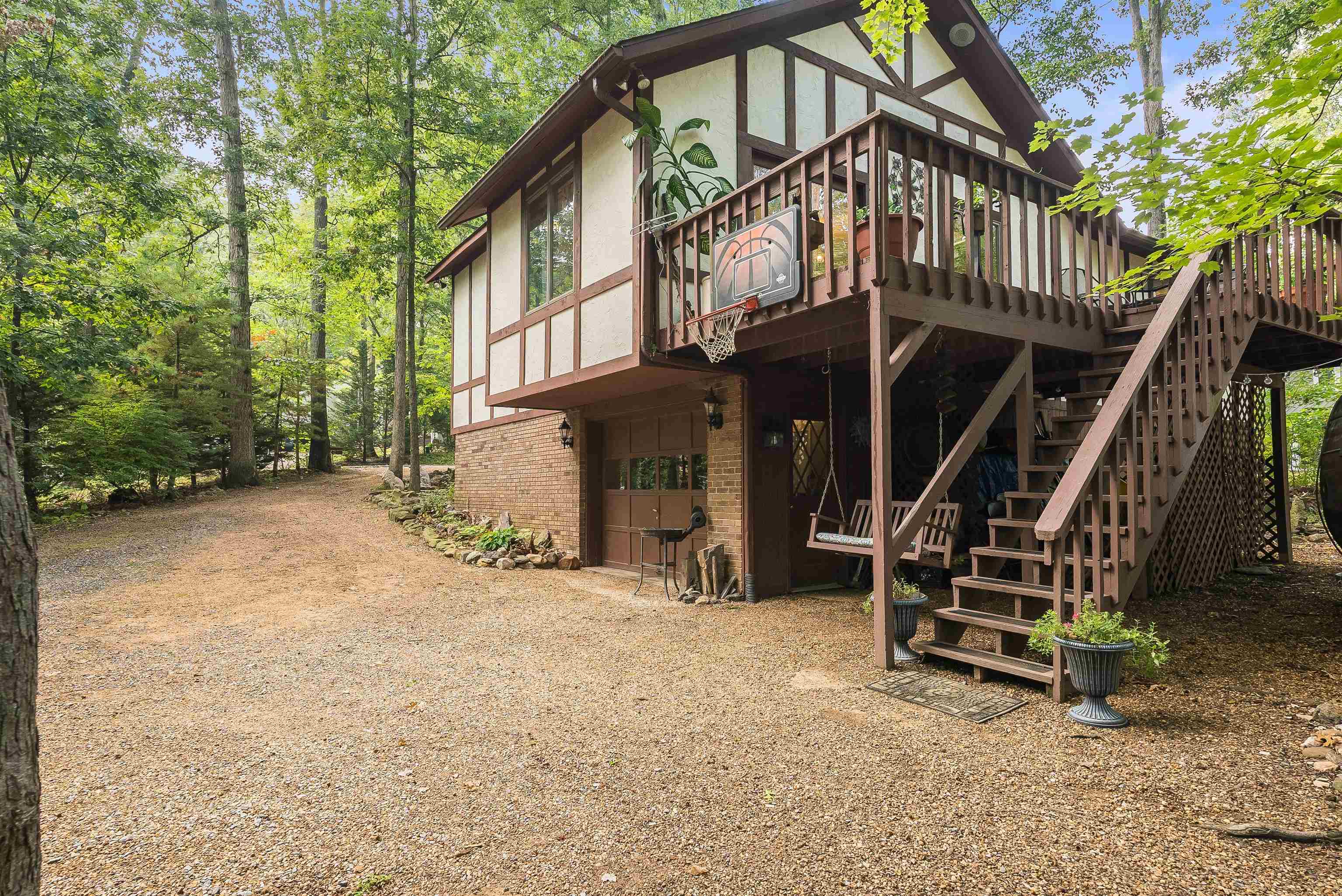 146 RHODODENDRON CT