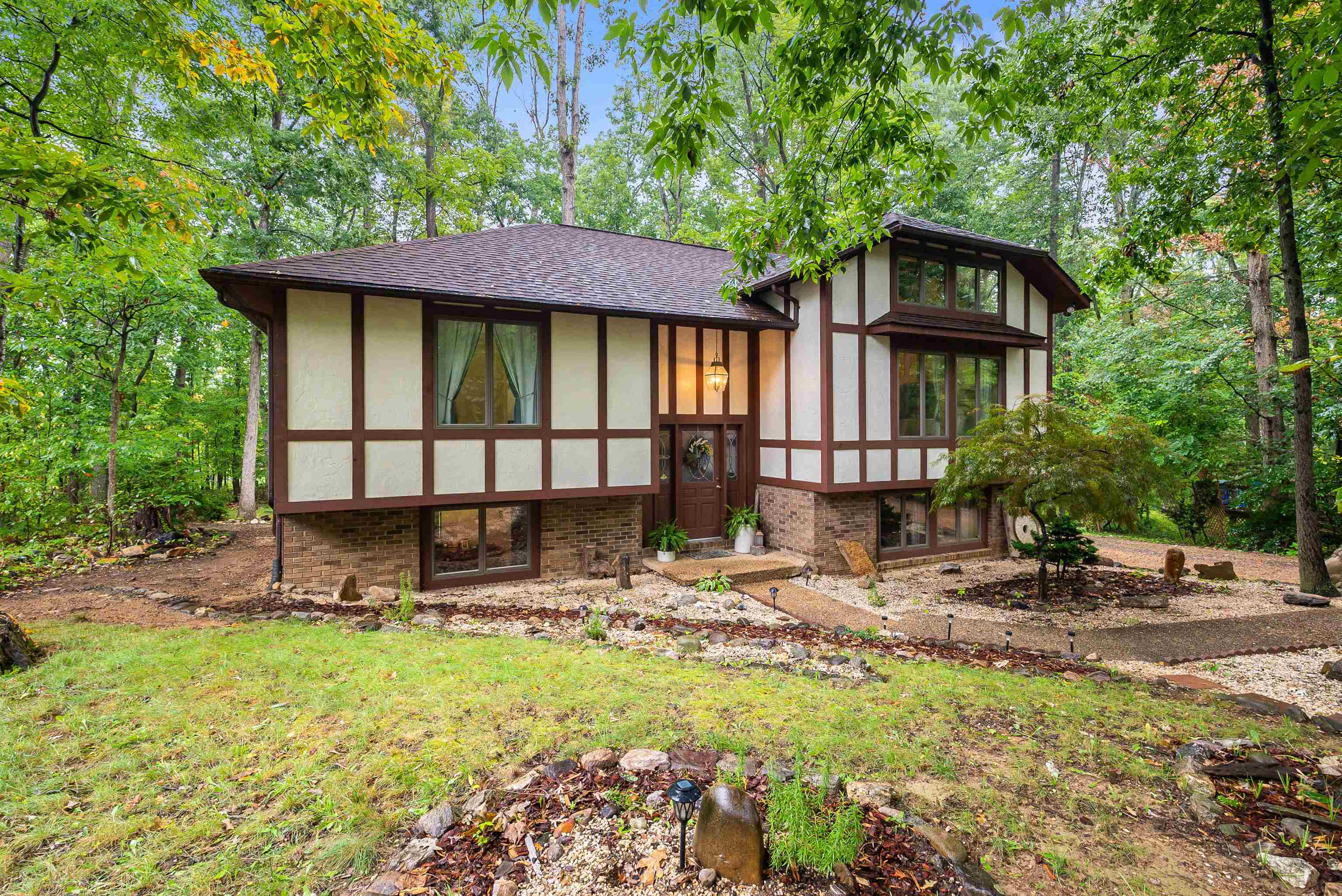 146 RHODODENDRON CT
