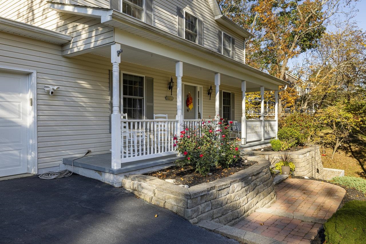 2500 OAK GROVE