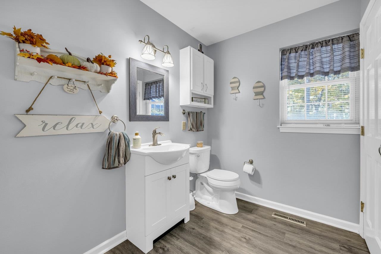 2500 OAK GROVE