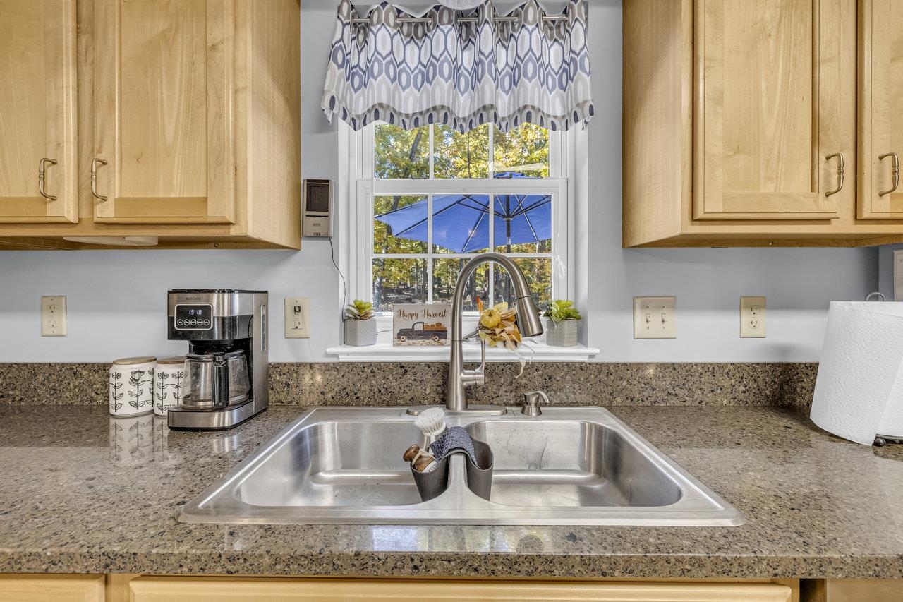 2500 OAK GROVE
