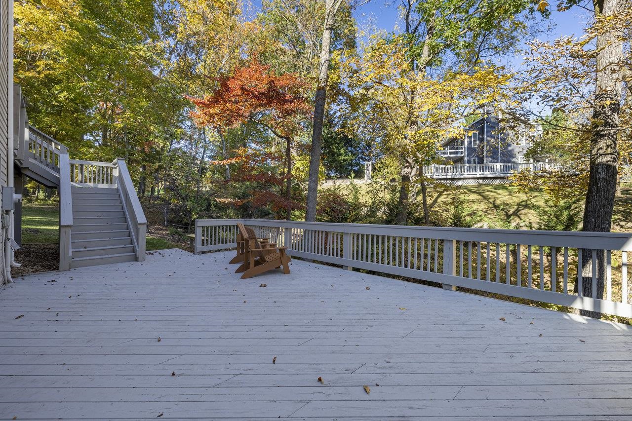 2500 OAK GROVE