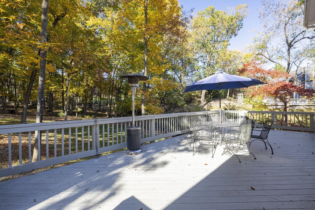 2500 OAK GROVE