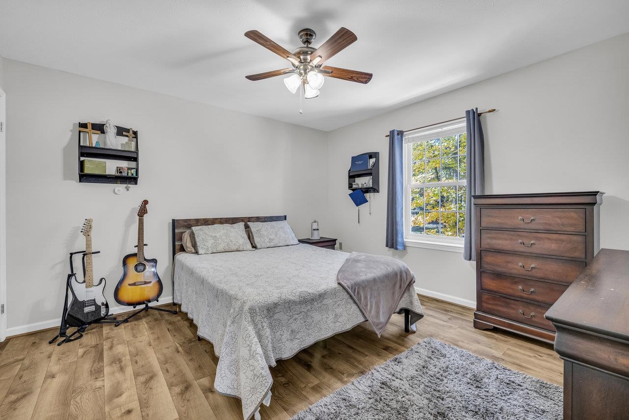 2500 OAK GROVE