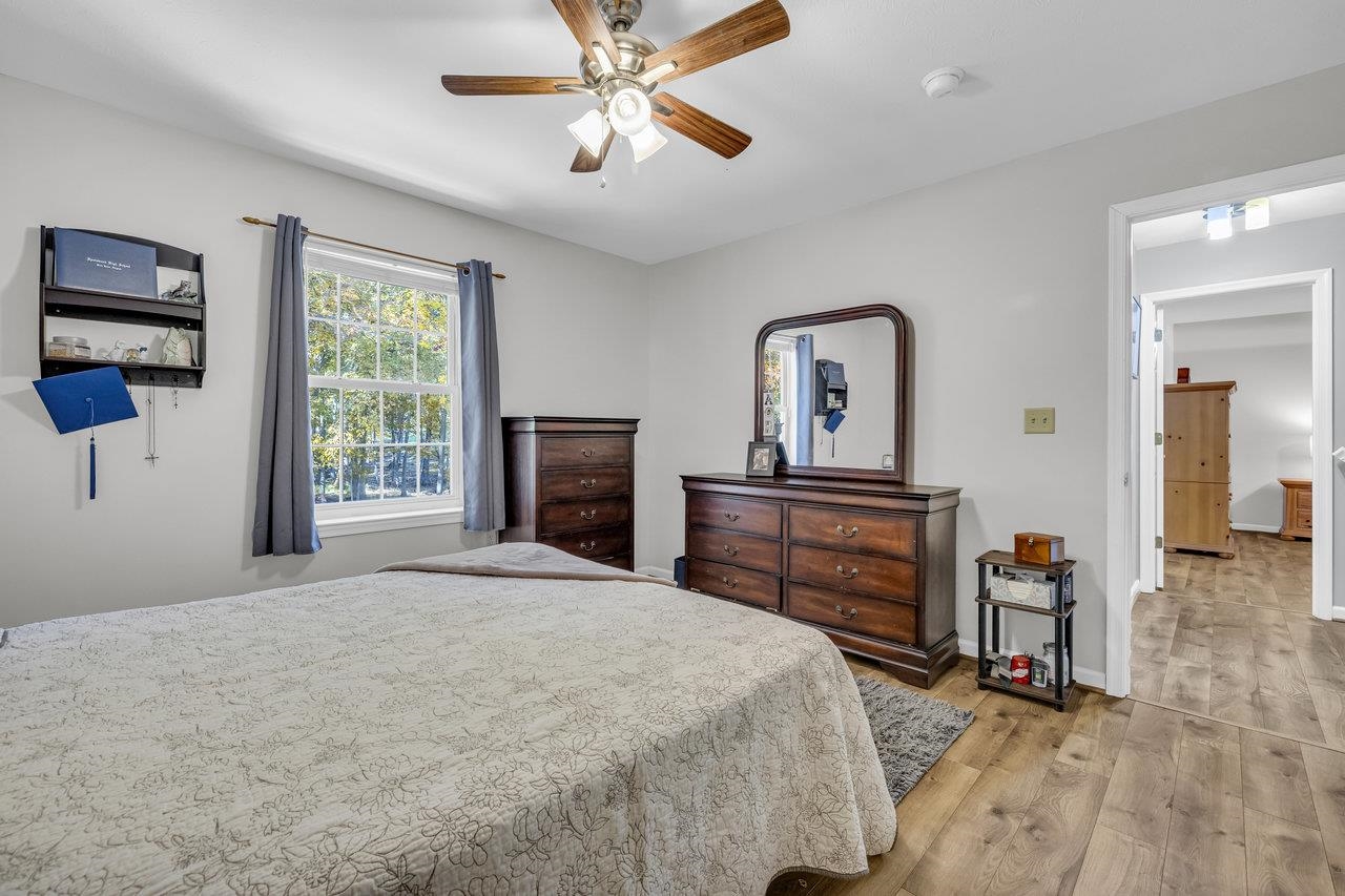 2500 OAK GROVE