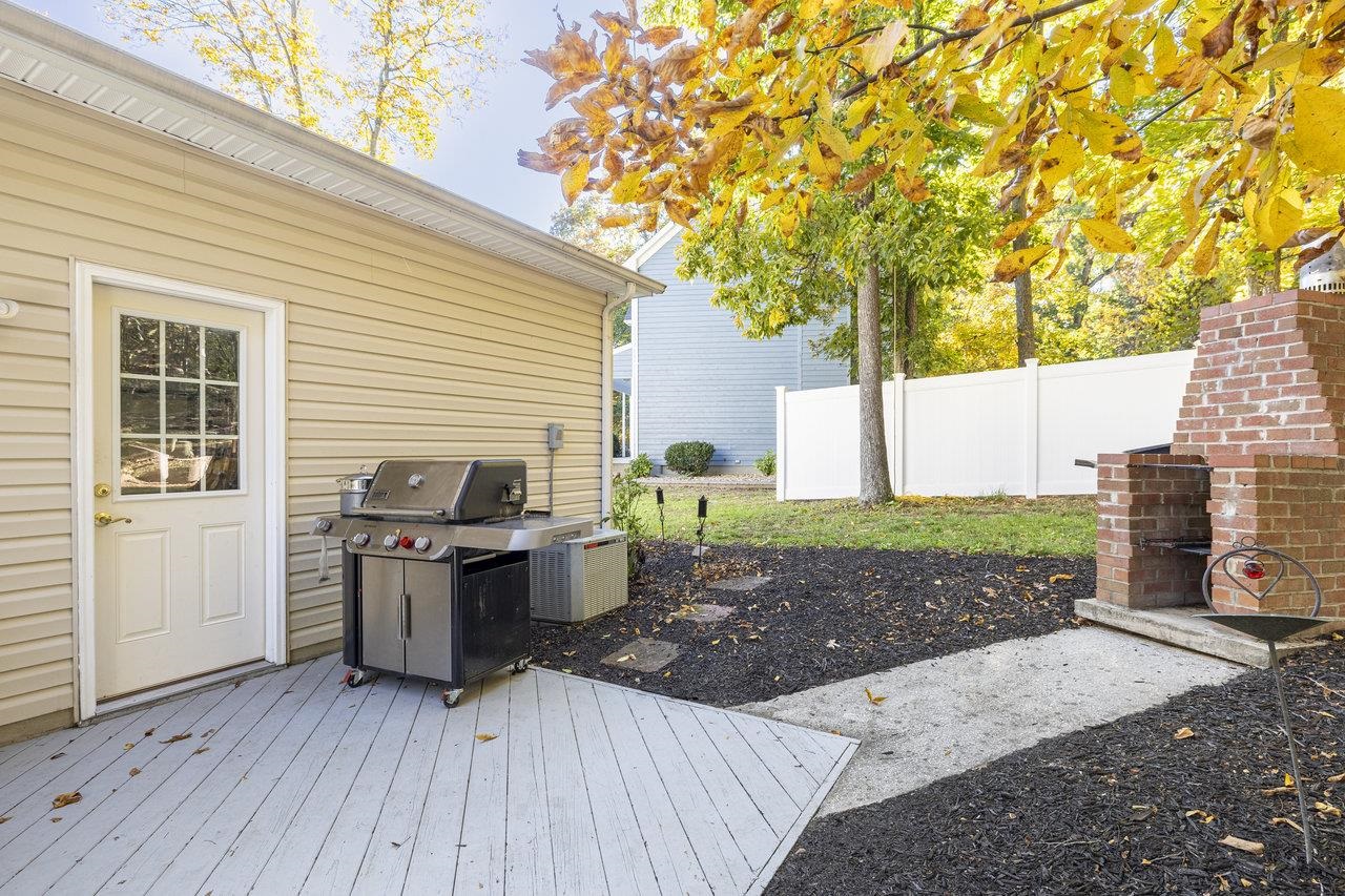 2500 OAK GROVE