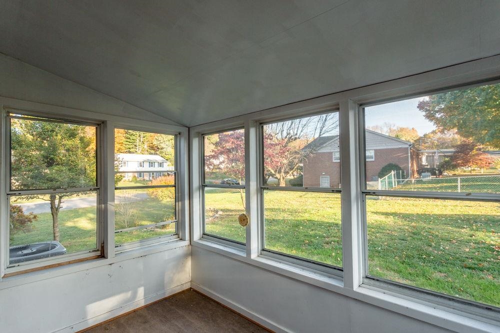 1200 WESTMORELAND DR