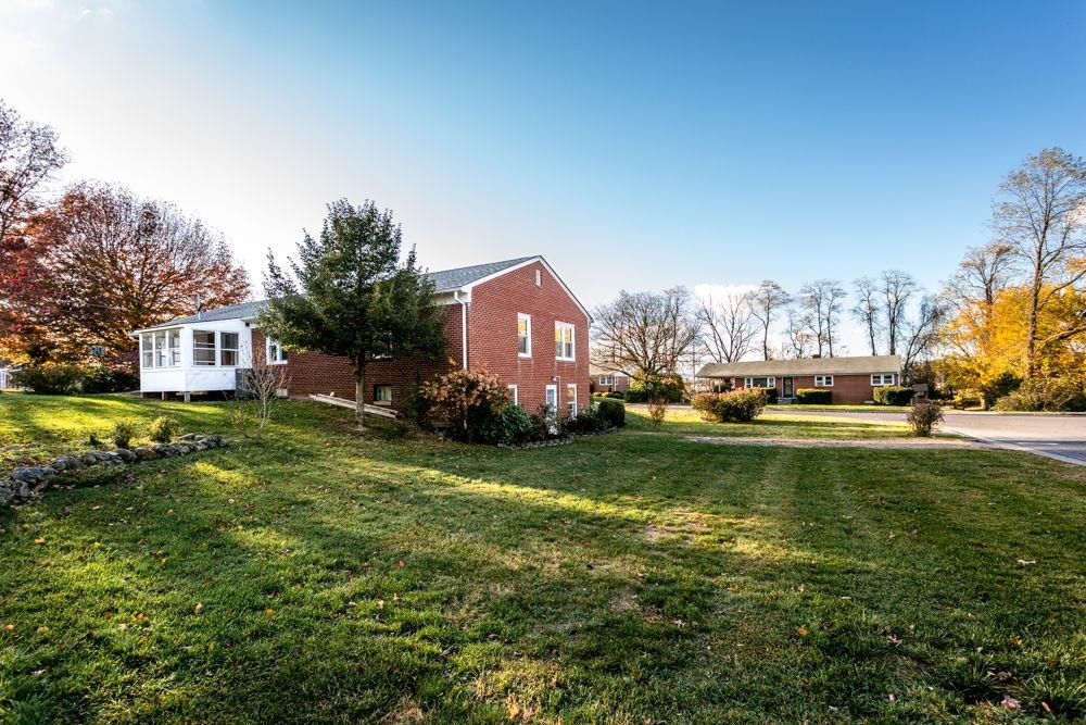 1200 WESTMORELAND DR