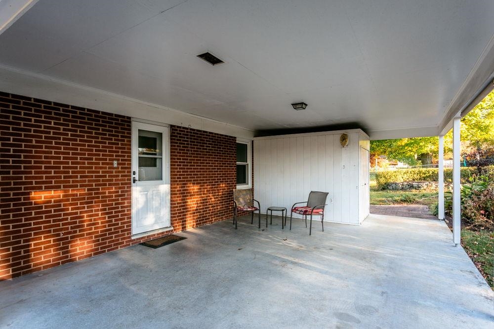 1200 WESTMORELAND DR