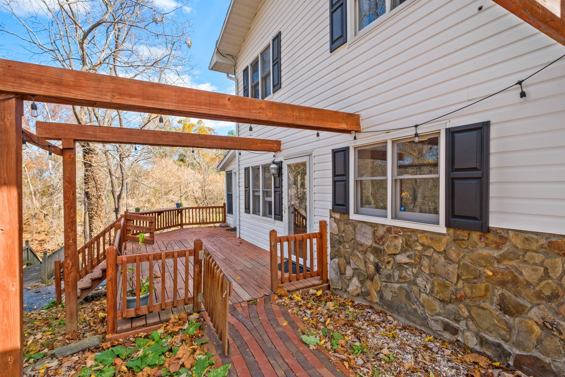 66 SAMUEL BEARS RD