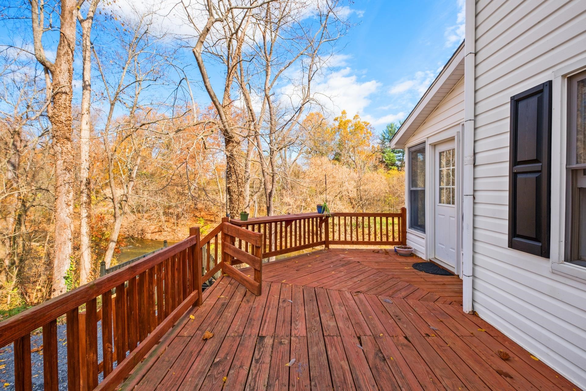 66 SAMUEL BEARS RD